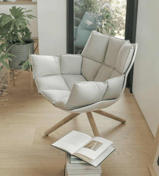 husk chair replica