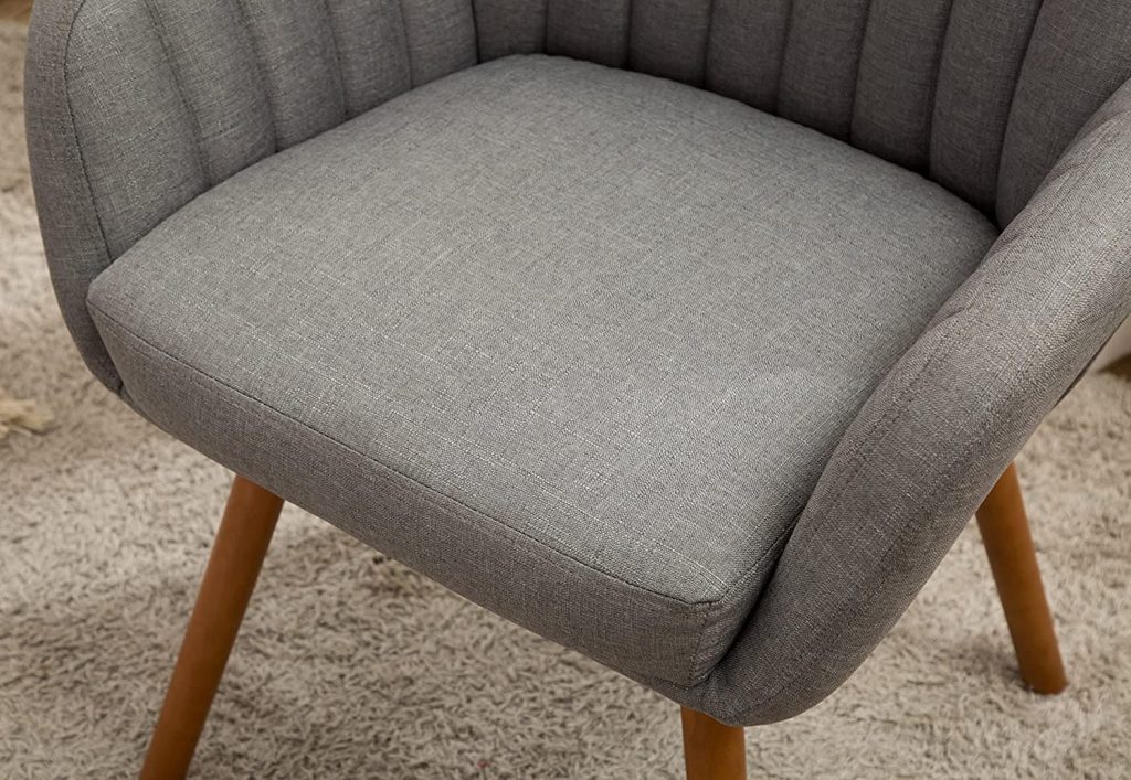 amazon accent chair - close up view of seat